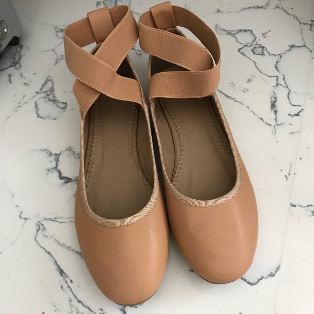Kimchi Blue Elastic Cross-Strap Ballet Flats